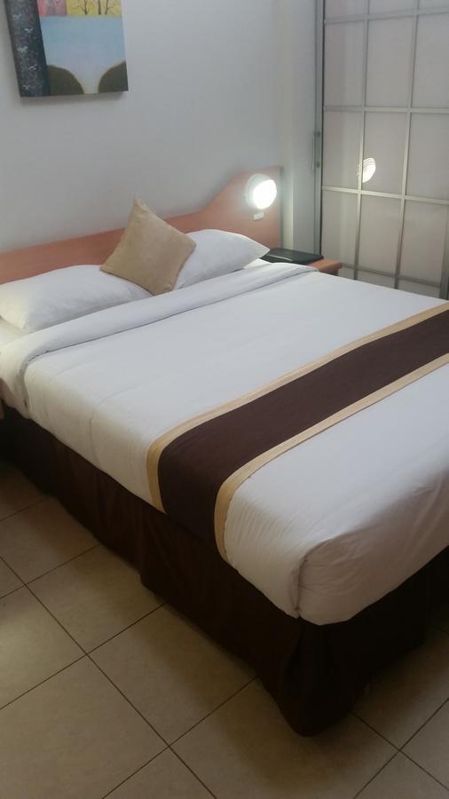 Peninsula International Hotel Suva Fiji Buitenkant foto